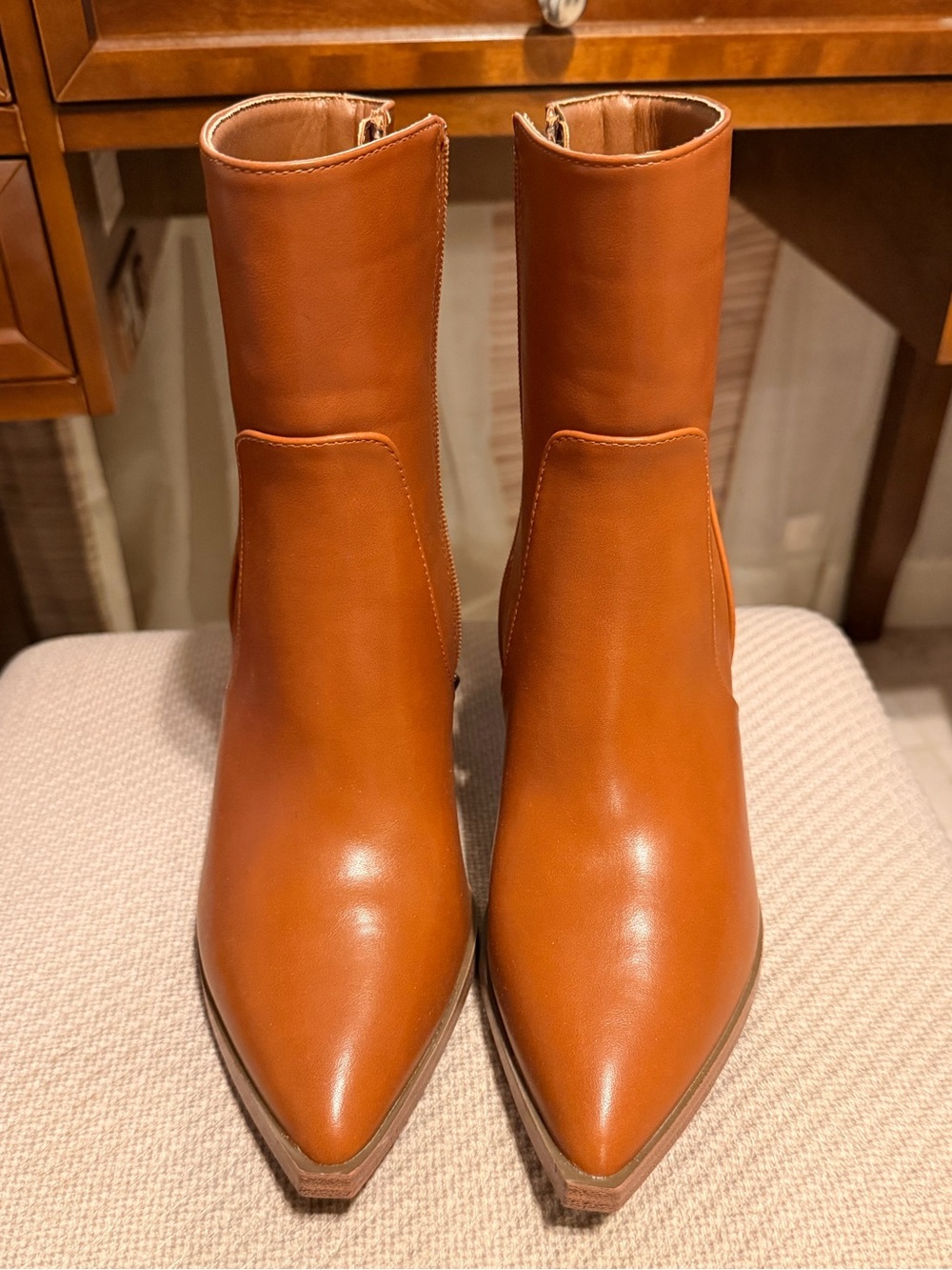 Women’s Pointed Mid-Calf Leather Heeled Boots - Cognac
